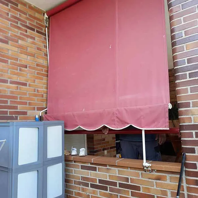 Persianas Enlama Sl toldo en ventana